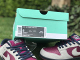 Nike SB Dunk Low Bordeaux 