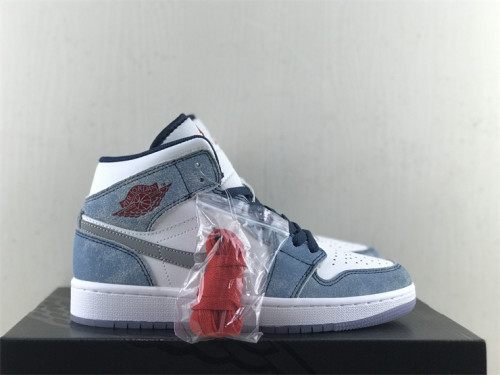 Air Jordan 1 Mid washed blue