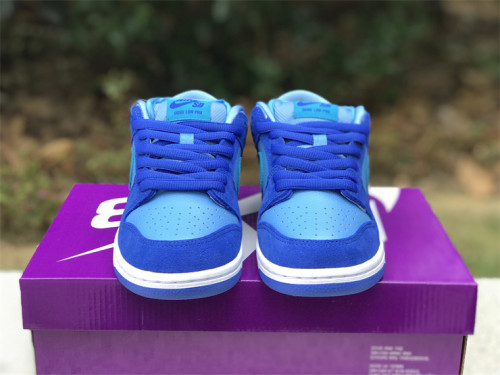 Nike SB Dunk Low “Blue Raspberry”