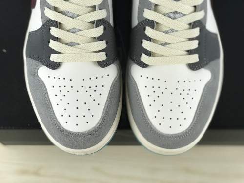 Air Jordan 1 Mid SE white grey & blue 