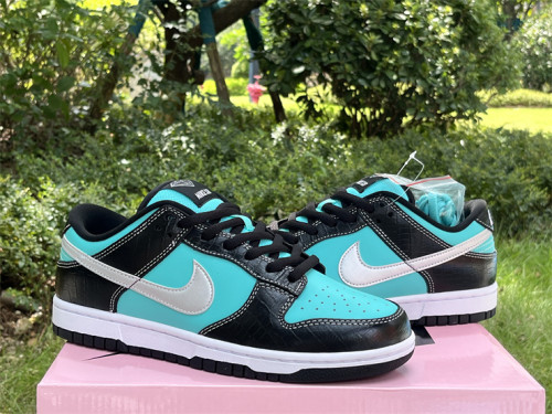  Diamond Supply Co. x Nike SB Dunk Low