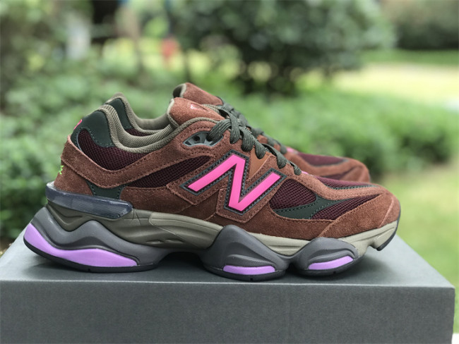 New Balance 9060 dark brown & red 