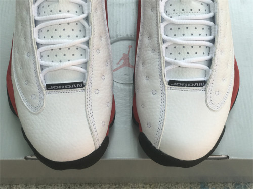 Air Jordan 13 OG Retro “Chicago”