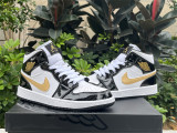 Air Jordan 1 Mid patent black & gold 