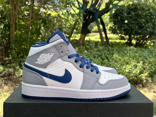 Air Jordan 1 Mid “True Blue”