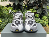New Balance 1906R grey & yellow