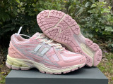 New Balance 1906R pink 