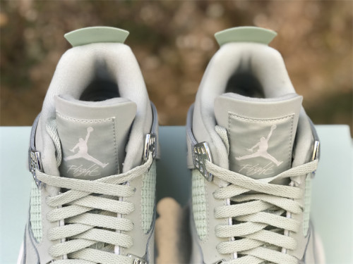 Jordan Air Jordan 4“Seafoam”