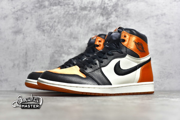 NIKE AIR JORDAN 1 RETRO HIGH OG SHATTERED BACKBOARD BLACK/STARFISH-SAIL 555088-005