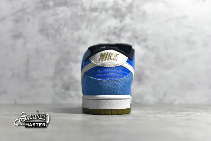 NIKE DUNK SB LOW STREET FIGHTER CHUN LI BLUE/BLUE/WHITE 304292-405