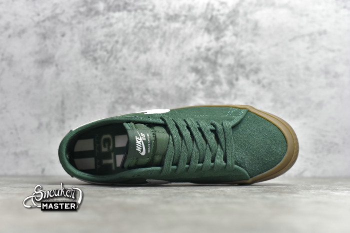NIKE SB BLAZER LOW GT GREEN GUM FIR/WHITE-WHITE-GUM LIGHT BROWN DC0603-300