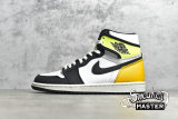 NIKE AIR JORDAN 1 HIGH OG VOLT GOLD WHITE/VOLT-UNIVERSITY GOLD-BLACK 555088-118