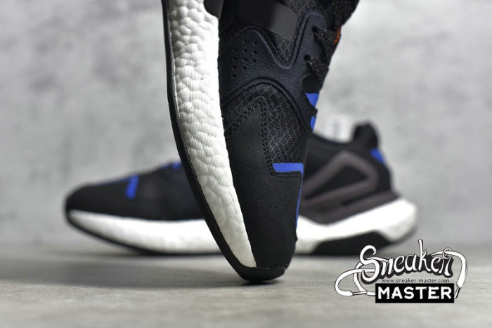 ADIDAS DAY JOGGER SHOES CORE BLACK/NIGHT BROWN/SEMI SOLAR RED FW4818
