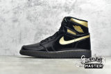 NIKE AIR JORDAN 1 RETRO HIGH OG BLACK/BLACK/METALLIC GOLD 555088-032