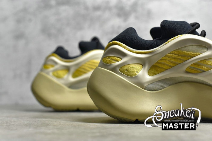 ADIDAS YEEZY 700 V3 SAFFLOWER BEIGE/BLACK/YELLOW G54853