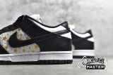 NIKE SUPREME X SB DUNK LOW BLACK STARS BLACK/WHITE/GOLD DH3228-102