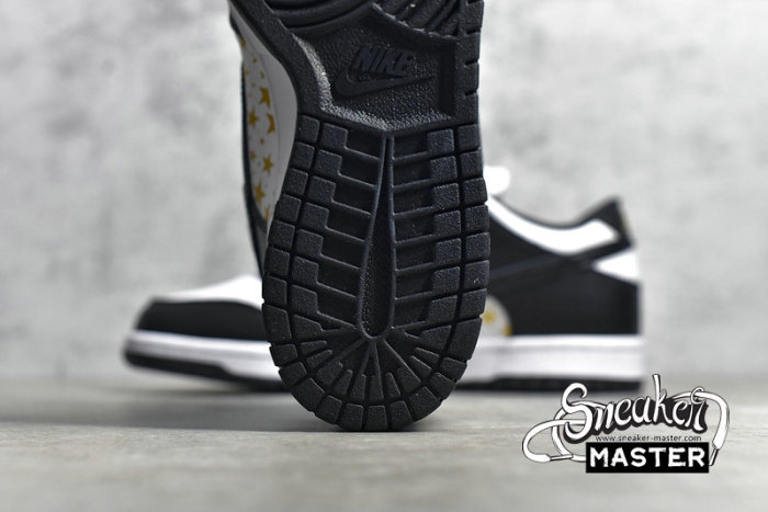 NIKE SUPREME X SB DUNK LOW BLACK STARS BLACK/WHITE/GOLD DH3228-102