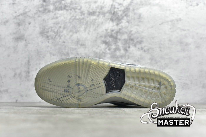 NIKE SB DUNK LOW PREMIUM QS ATLAS WOLF GREY WOLF GREY/WOLF GREY-BLACK 504750-020