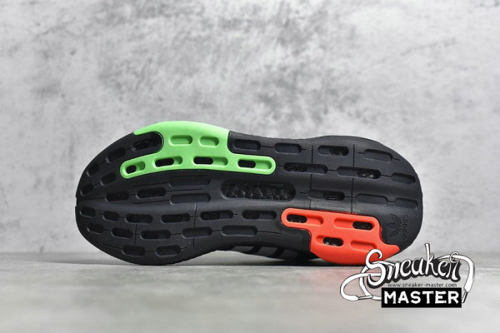 ADIDAS DAY JOGGER SHOES CORE BLACK/CLOUD WHITE/GREEN-RED FW3020