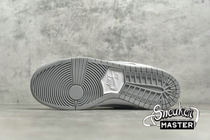 NIKE SB DUNK LOW SUMMIT WHITE/WHITE-WOLF GREY AR0778-110