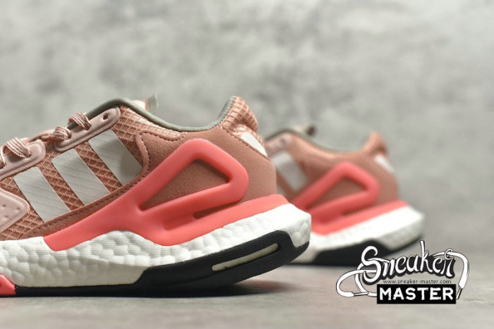 ADIDAS DAY JOGGER SHOES TRACE PINK/CLOUD WHITE/SEMI FLASH RED FW4828