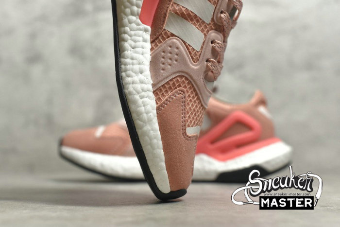 ADIDAS DAY JOGGER SHOES TRACE PINK/CLOUD WHITE/SEMI FLASH RED FW4828