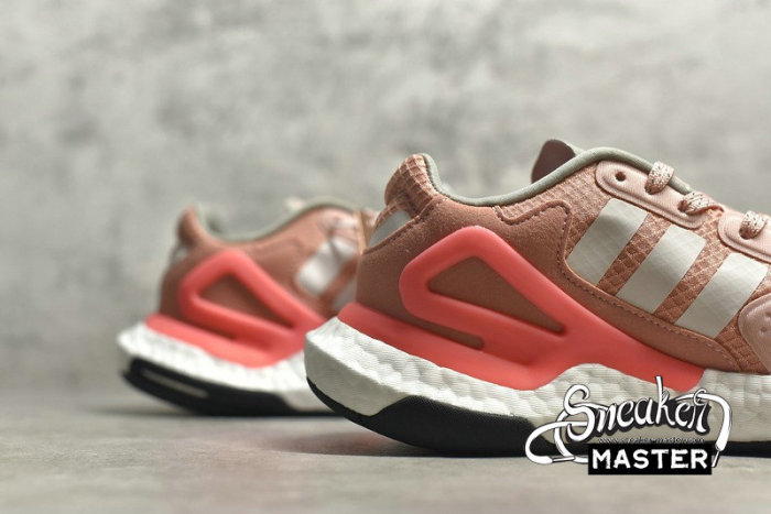 ADIDAS DAY JOGGER SHOES TRACE PINK/CLOUD WHITE/SEMI FLASH RED FW4828