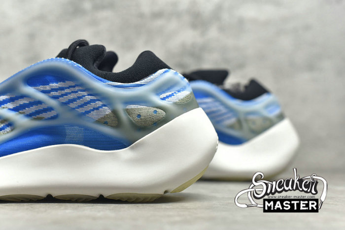 ADIDAS YEEZY 700 V3 AZARETH AZARETH/AZARETH-AZARETH G54850