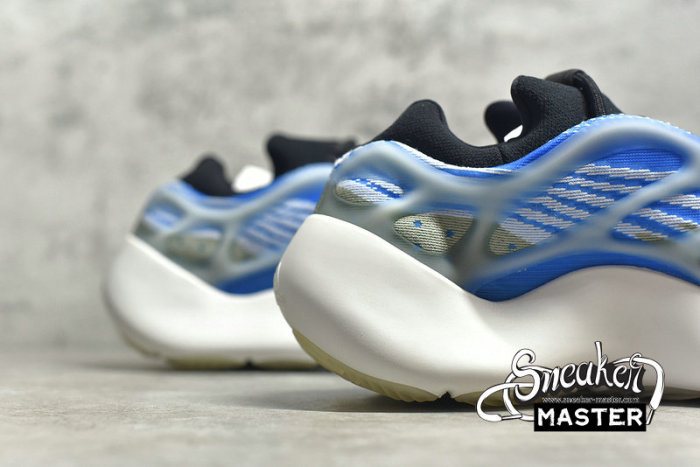 ADIDAS YEEZY 700 V3 AZARETH AZARETH/AZARETH-AZARETH G54850