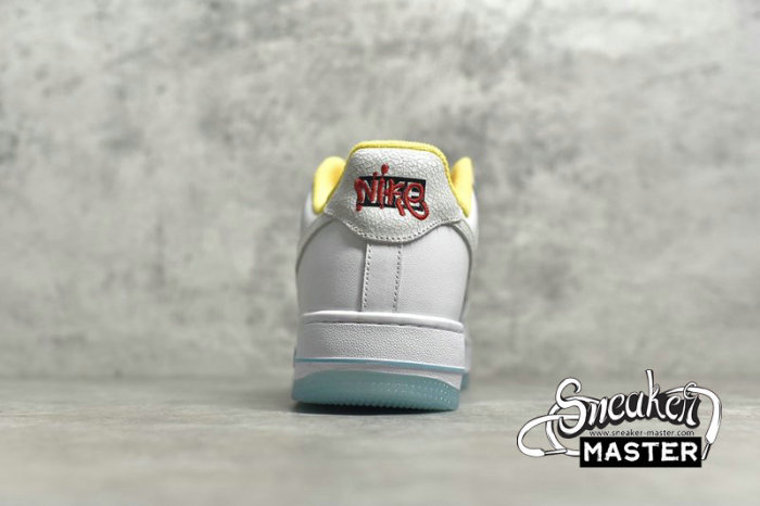NIKE AIR FORCE 1 LOW 07 CORNER MARKETS WHITE/DARK SULFUR/HYPER PINK/WHITE CZ8132-100