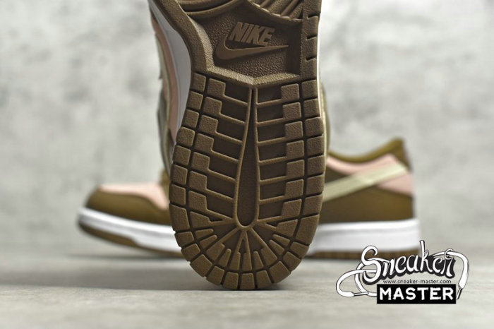NIKE STUSSY X DUNK LOW PRO SB CHERRY DARK KHAKI/SHY PINK-VANILLA 304292-671