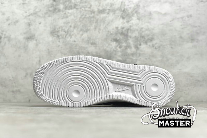 NIKE AIR FORCE 1 LOW 07 CUT-OUT SWOOSH BLACK/BLACK/WHITE CZ7377-001
