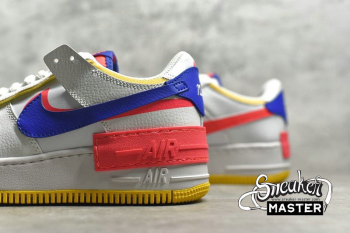 NIKE AIR FORCE 1 LOW SHADOW SUMMIT WHITE/FLASH CRIMSON/DARK SULPHUR/ASTRONOMY BLUE CI0919-105