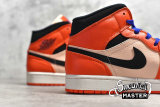 NIKE AIR JORDAN 1 RETRO MID SE TEAM ORANGE TEAM ORANGE/BLACK/WHITE-PURPLE 852542-800