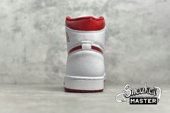 NIKE AIR JORDAN 1 RETRO HIGH OG METALLIC RED WHITE/VARSITY RED 555088-103