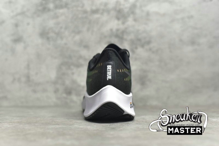 NIKE AIR ZOOM PEGASUS 37 BE TRUE BLACK/WHITE/MULTI-COLOR CV0266-001