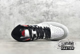 NIKE AIR JORDAN 1 RETRO HIGH OG SMOKE GREY WHITE/BLACK/LIGHT SMOKE GREY/VARSITY RED 555088-126