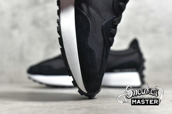NEW BALANCE 327 RUNNING SHOES BLACK/BLACK/WHITE MS327LCB