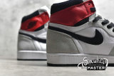 NIKE AIR JORDAN 1 RETRO HIGH OG SMOKE GREY WHITE/BLACK/LIGHT SMOKE GREY/VARSITY RED 555088-126