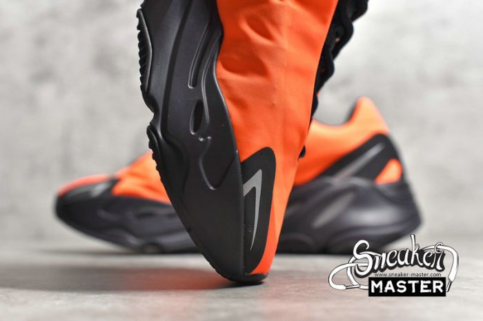 ADIDAS YEEZY BOOST 700 ORANGE ORANGE/LIGHT GREY/CORE BLACK FV3258