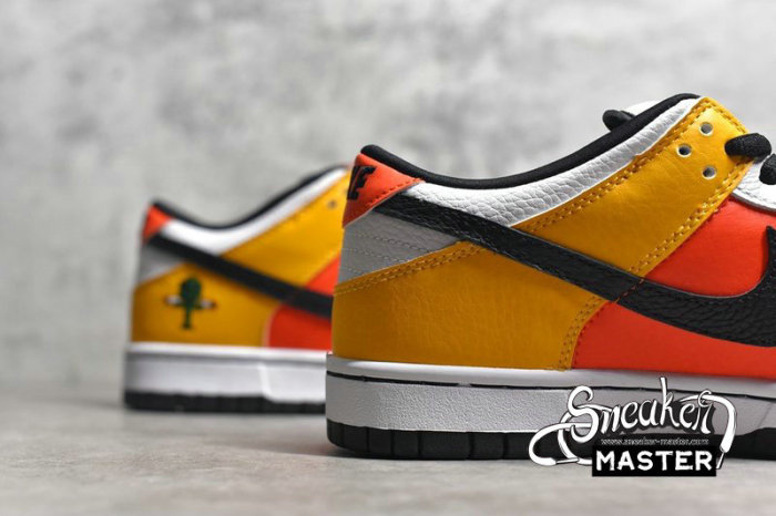 NIKE DUNK LOW PRO SB RAYGUN ORANGE FLASH/BLACK-WHITE 304292-802
