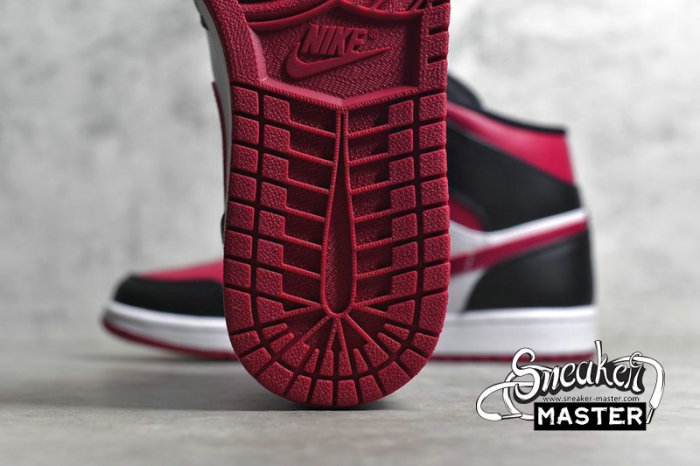NIKE AIR JORDAN 1 MID NOBLE RED BLACK/WHITE/NOBLE RED 554724-066