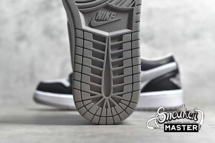 NIKE AIR JORDAN 1 LOW BLACK/BLACK/LIGHT SMOKE GREY/WHITE 553558-039
