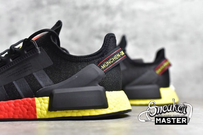 ADIDAS NMD_R1 V2 BOOST MUNICH CORE BLACK/CARBON/RED FY1161