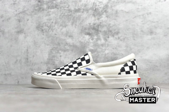 VANS SLIP-ON CLASSIC CANVAS WHITE/WHITE/BLACK VN000UDFF8L