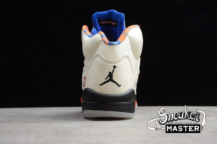 NIKE AIR JORDAN 5 RETRO INTERNATIONAL FLIGHT SAIL/ORANGE PEEL-BLACK-HYPER ROYAL 136027-148