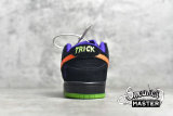 NIKE DUNK LOW SB NIGHT OF MISCHIEF BLACK/TOTAL ORANGE-COURT PURPLE-VOLT BQ6817-006