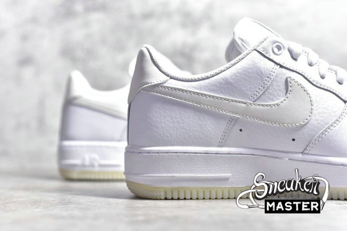NIKE AIR FORCE 1 LOW 07 ESSENTIAL WHITE/WHITE-WHITE AO2132-101
