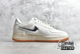 NIKE AIR FORCE 1 LOW X TRAVIS SCOTT SAIL/GUM LIGHT BROWN/SAIL AQ4211-101
