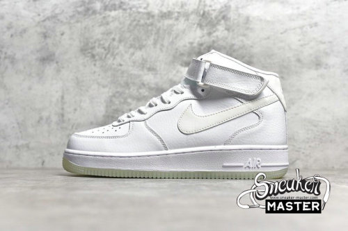 NIKE AIR FORCE 1 MID 07 ESS WHITE/WHITE/WHITE AO2133-101